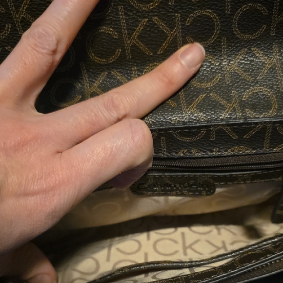 Calvin Klein Garnet Shoulder Bag in Brown and Tan With Pink Front Closure - Picture 10 of 10